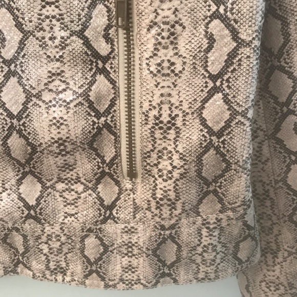 NWT V Cristina  animal print jacket - Picture 4 of 9